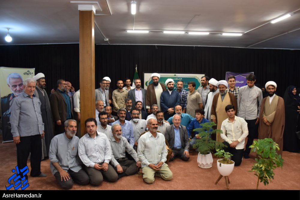 دیدار نماینده ولی فقیه در استان همدان با خادمین ستاد برگزاری نماز جمعه