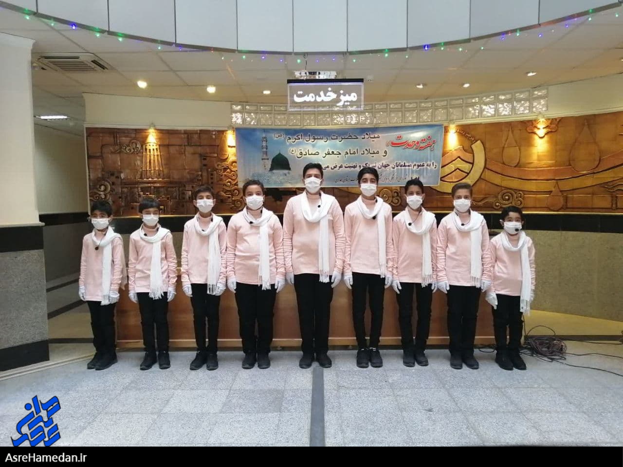 اجرای گروه سرود بسیجیان پایگاه مسجد النبی در مناطق مختلف شهر همدان+ تصاویر
