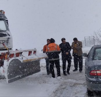 ارائه خدمات به شهروندان از اولین لحظه شروع بارش برف در شهرستان بهار