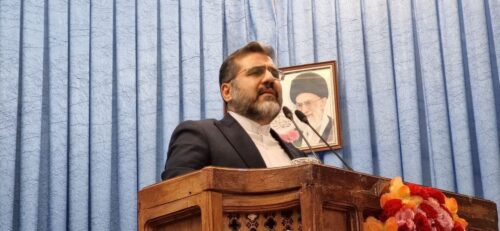دشمن در جنگ ترکیبی به دنبال دو قطبی سازی است/ ملت ایران اسلامی از ارزش‌ها کوتاه نمی آید