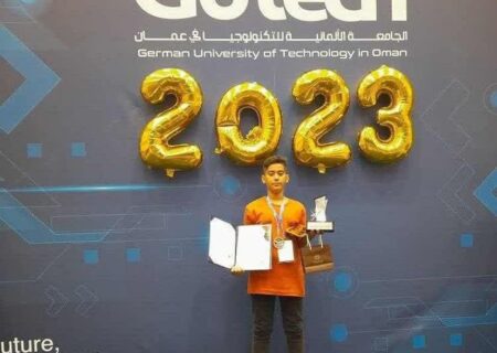 دانش آموز کبودرآهنگی نایب قهرمان مسابقات رباتیک جهان شد