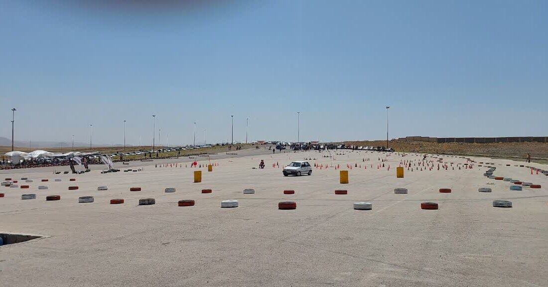 مسابقات چندجانبه اتومبیلرانی اسلالوم در همدان