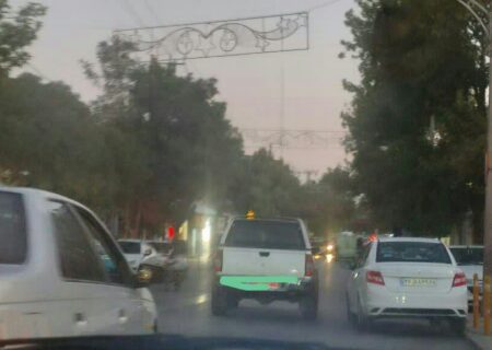 تردد یک خودروی دولتی در ساعت غیراداری در اسدآباد!