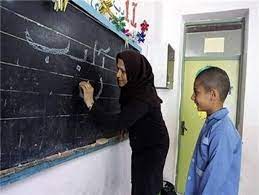اسدآباد در مهرماه کلاس بدون معلم نخواهد داشت