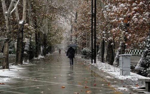 برف و باران در راهِ همدان