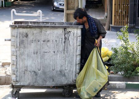 استخدام زباله‌گردها در شرکت بهروب همدان