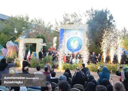 رونمایی از پوستر جشنواره بین‌المللی تئاتر کودک و نوجوان