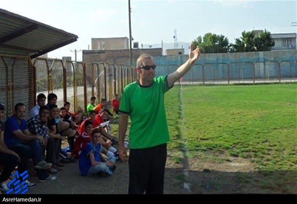 تیم ملی فوتبال ایران در جام جهانی غیرت را معنی می کند/ مردم ایران با همدلی پشتیبان فرزندان خود در جام جهانی هستند
