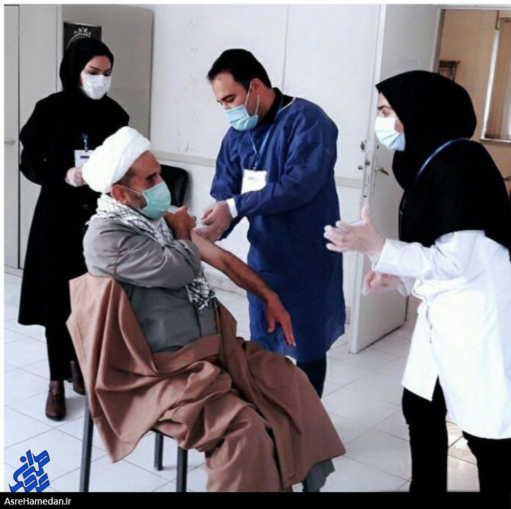 امام جمعه نهاوند واکسن ایرانی دریافت کرد