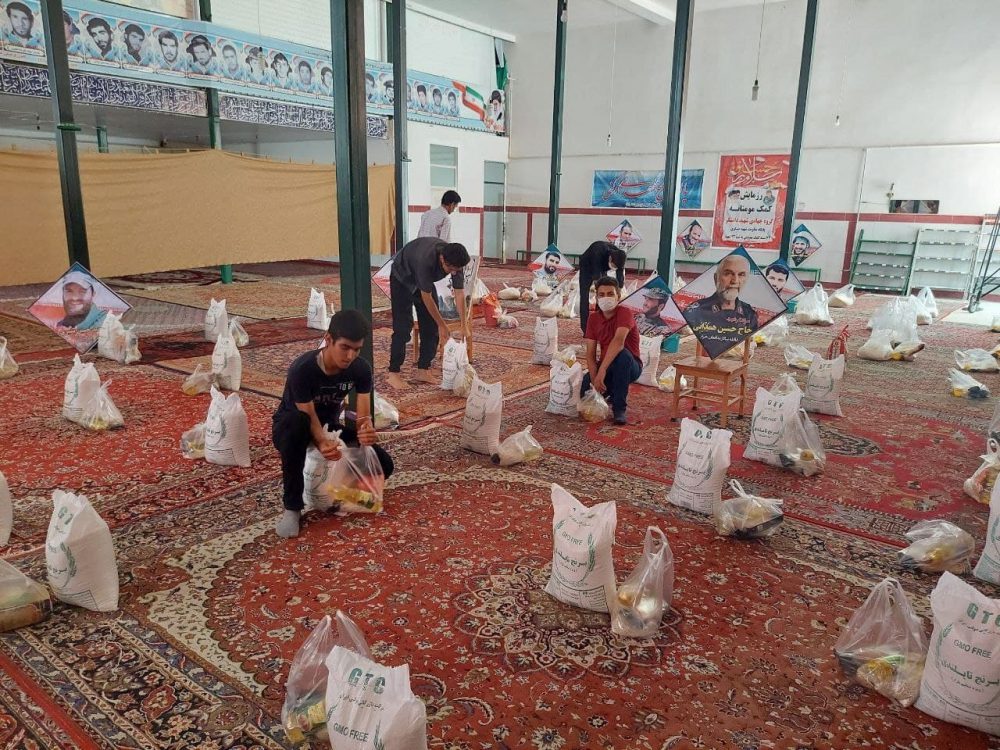 اهالی مسجد ولیعصر اسدآباد به پویش “۷۲ کمک مؤمنانه، نذر محرم” پیوستند